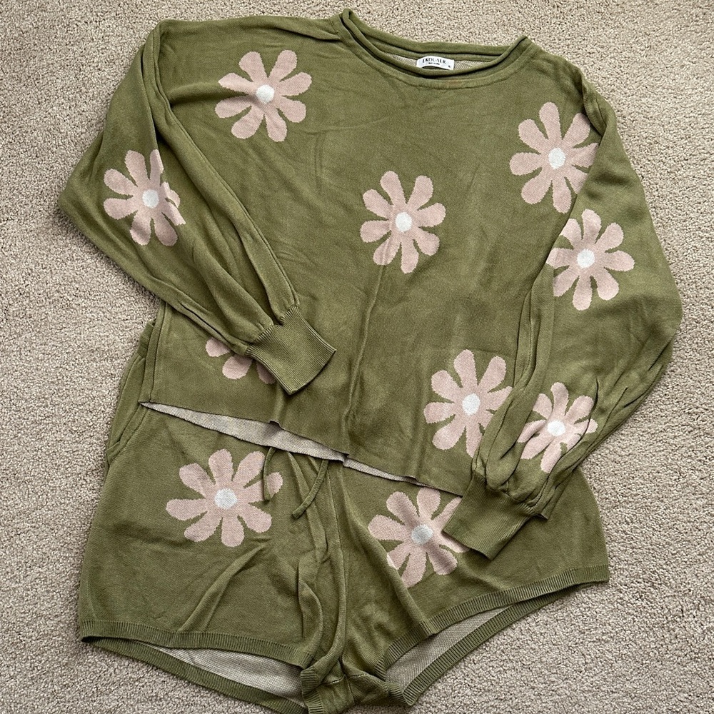 Green Floral Lounge 2 Piece Sweater Knit Set